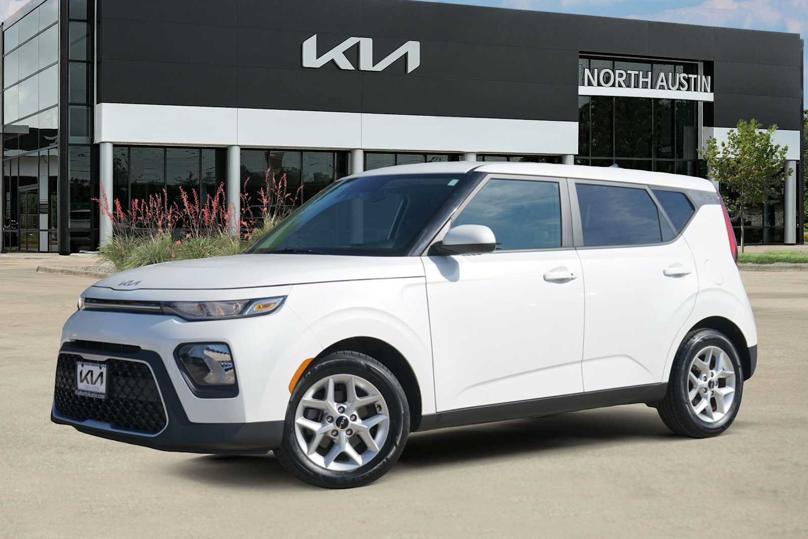 Certified 2022 Kia Soul S