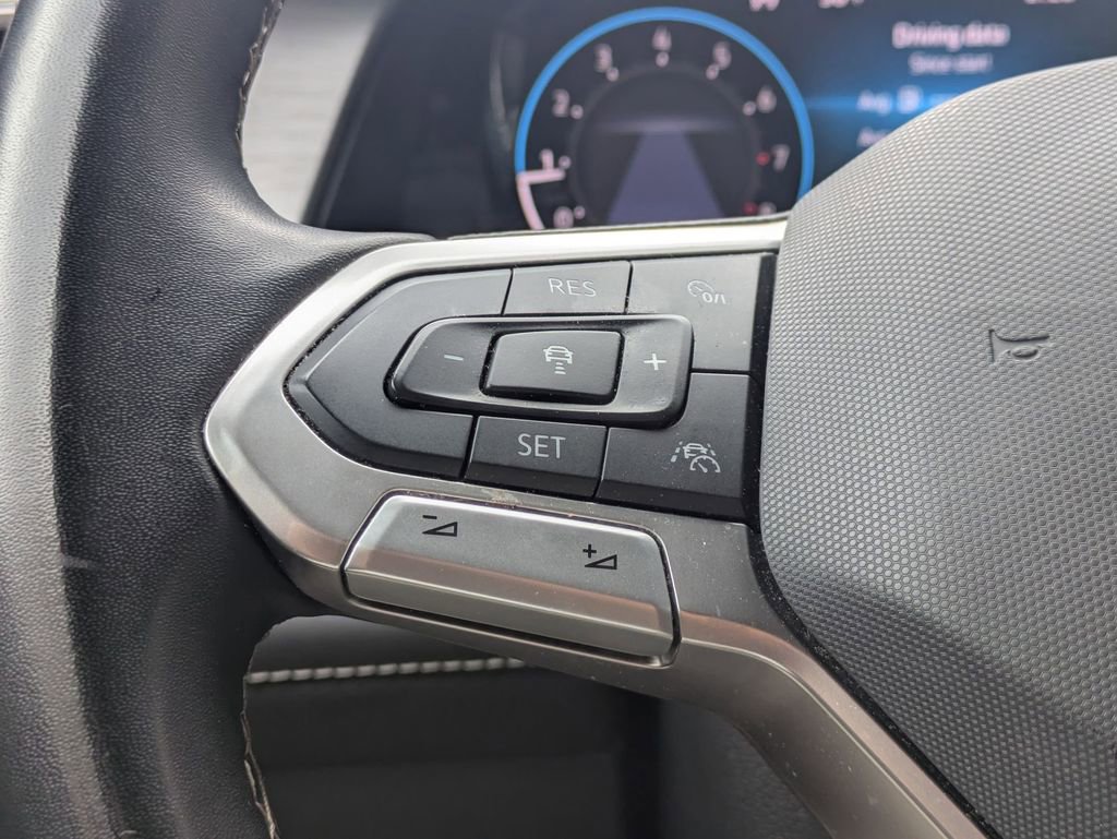 2025 Volkswagen Atlas Cross Sport SE