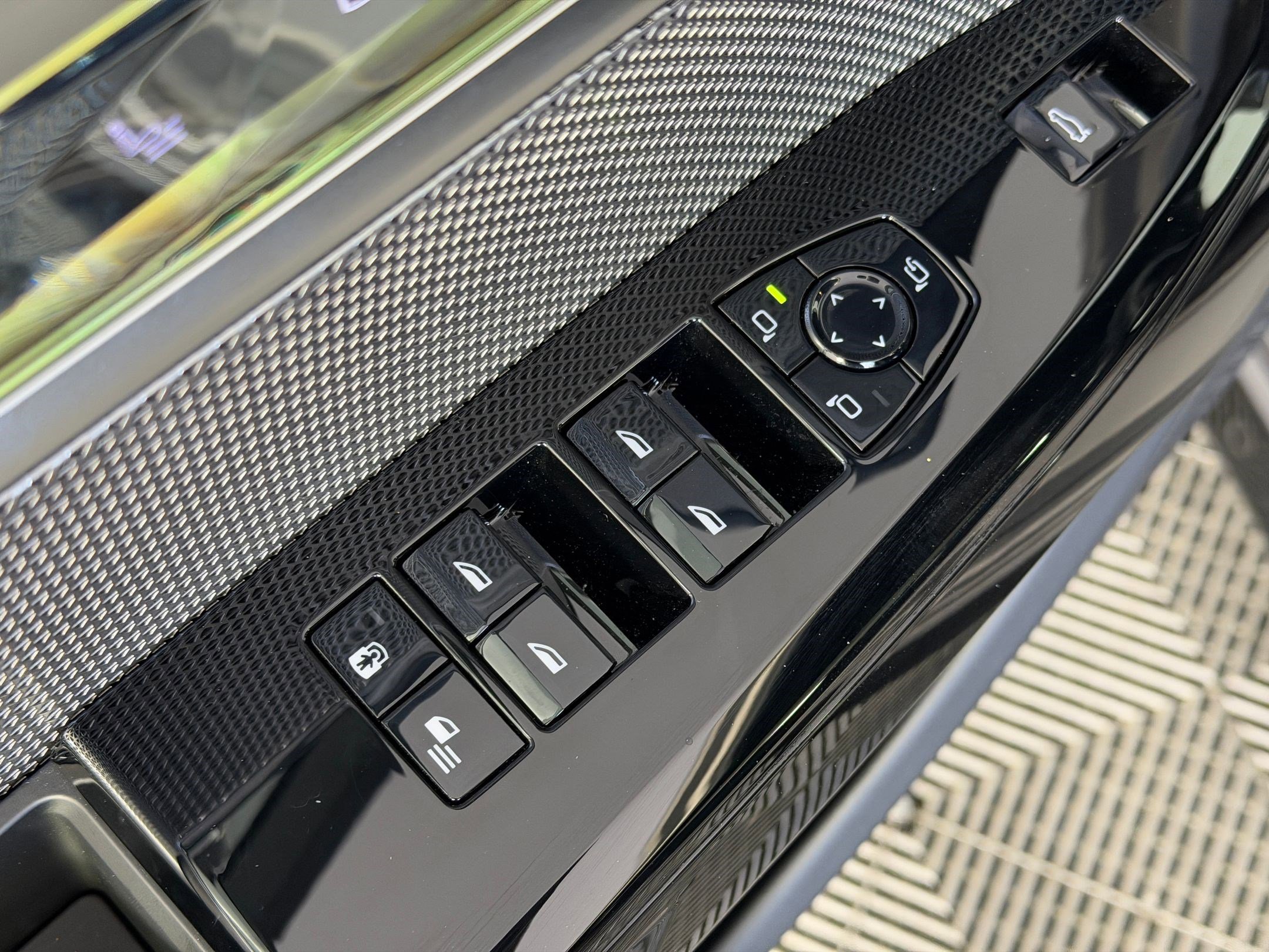 2024 BMW 760i xDrive