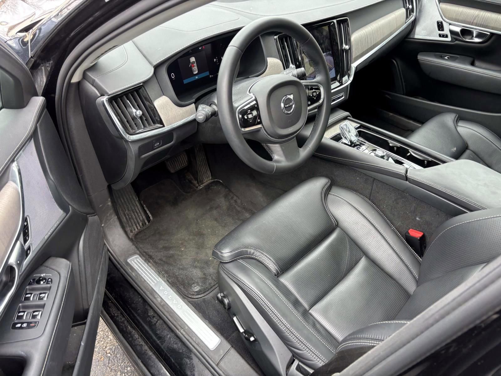 2023 Volvo S90 B6 Ultimate