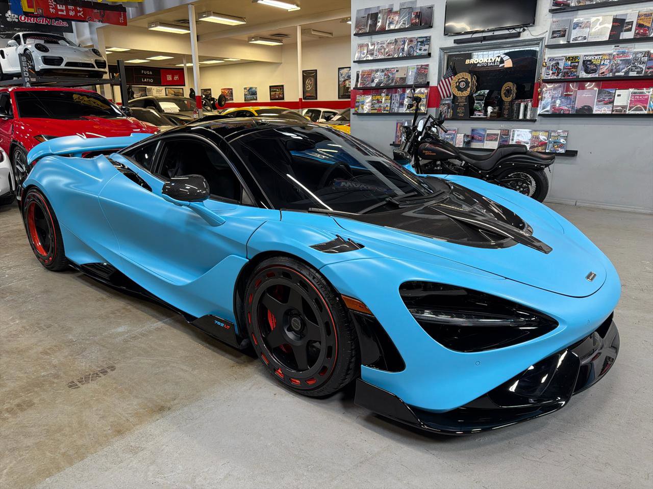 Used 2021 McLaren 765LT 3