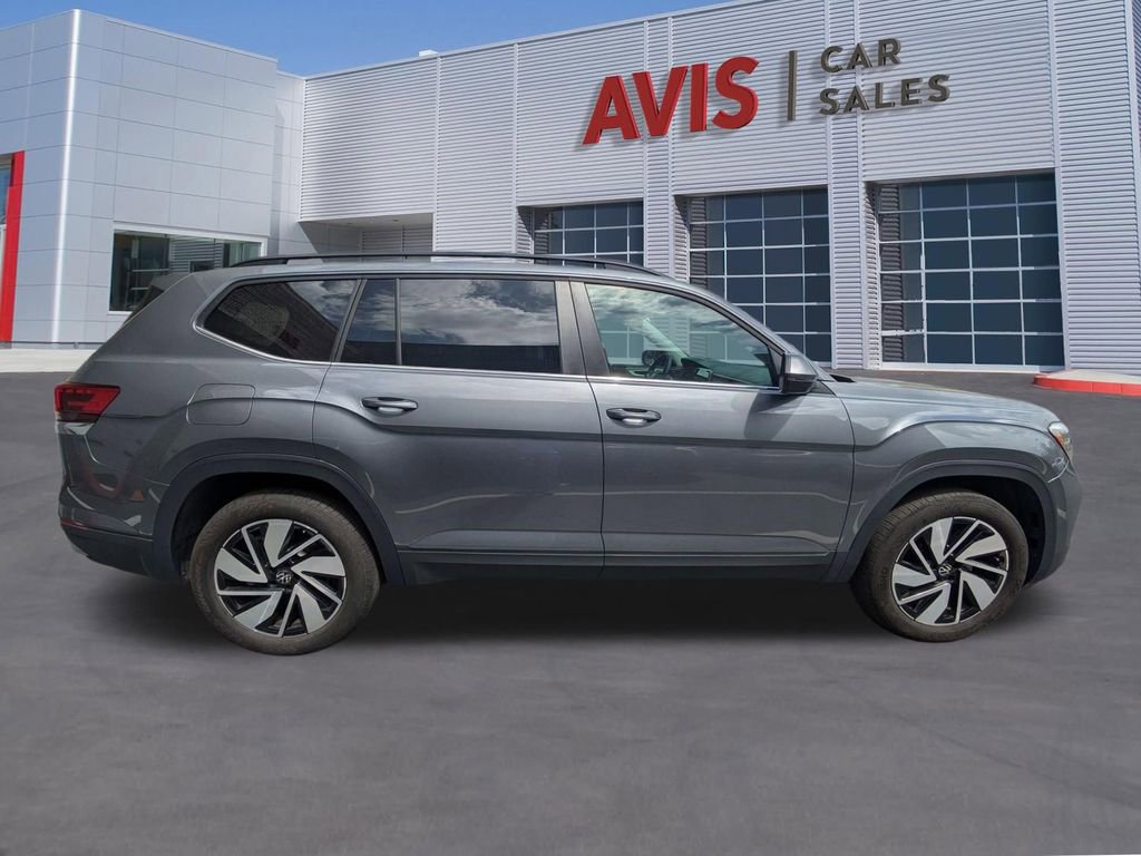 2025 Volkswagen Atlas SE