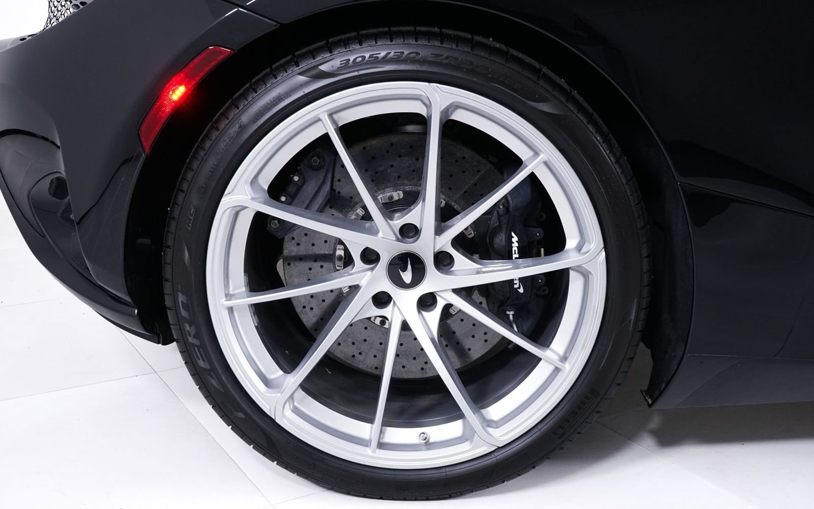 Used 2026 McLaren 750S Spider photo 15