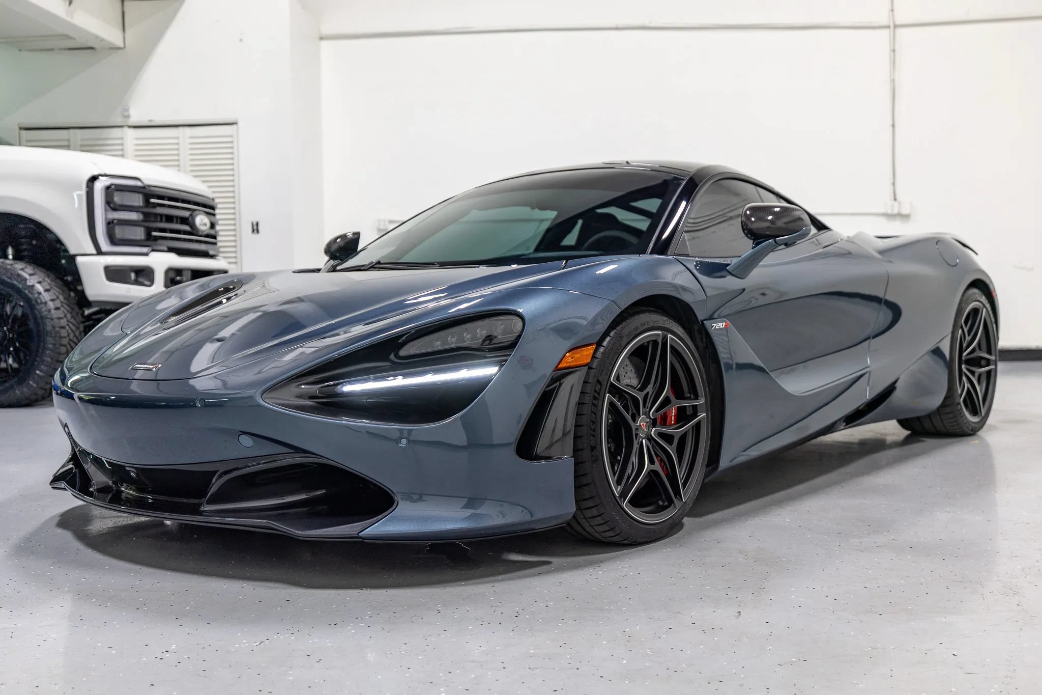 Used 2018 McLaren 720S Performance photo 7