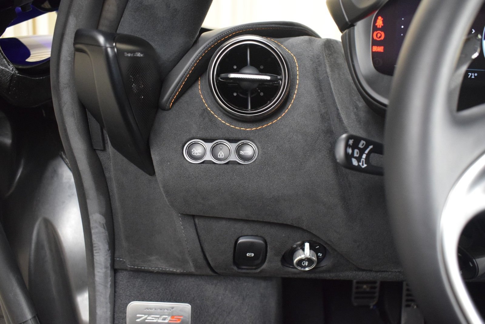 Used 2024 McLaren 750S Spider photo 25