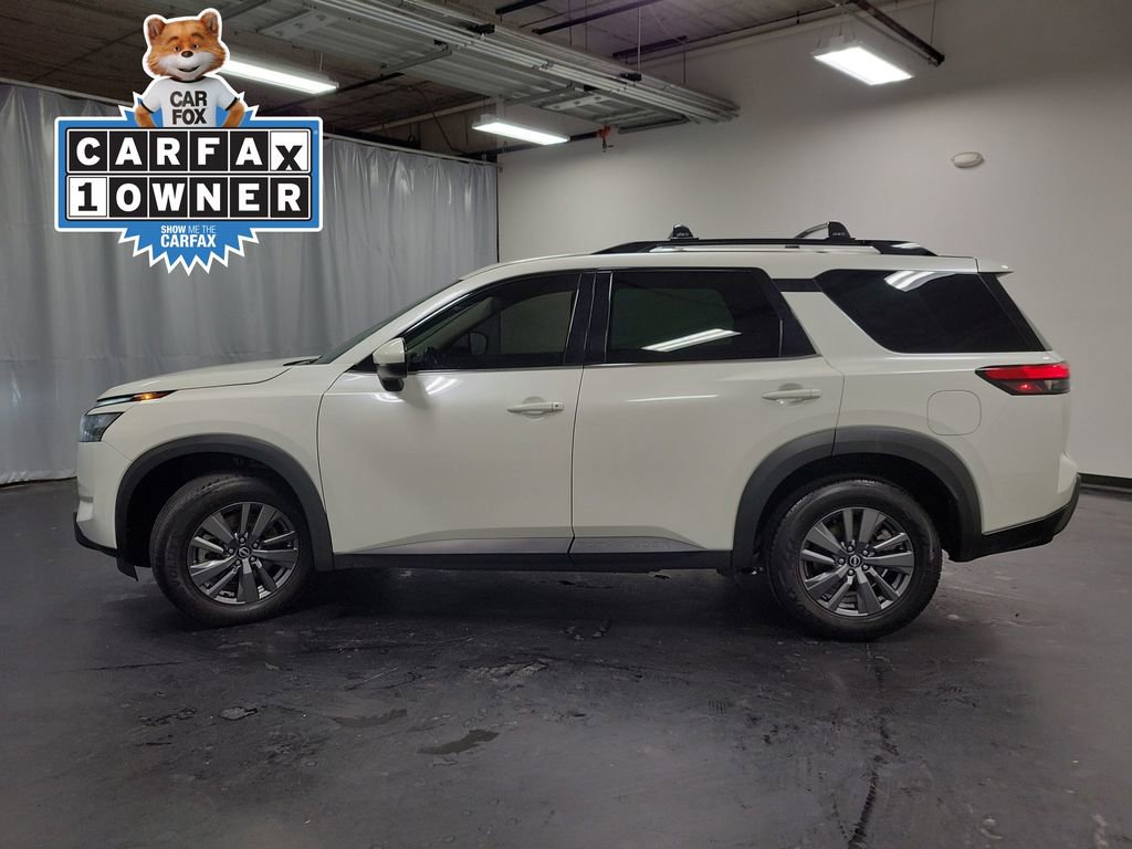 2023 Nissan Pathfinder SV