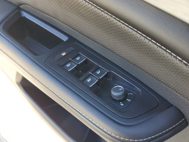 2025 Volkswagen Atlas Cross Sport SE