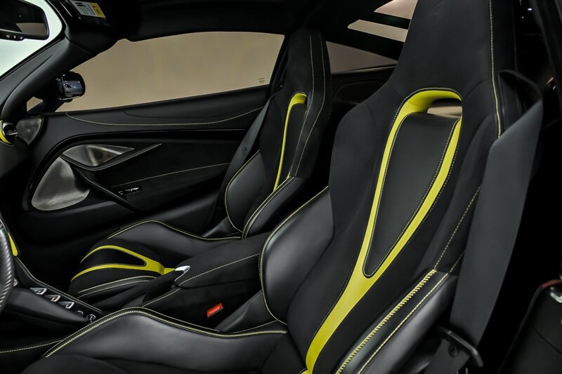 Used 2018 McLaren 720S photo 24
