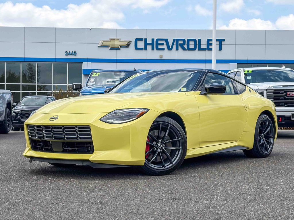 Used 2023 Nissan Z w/ Floor Mat Package (L93)