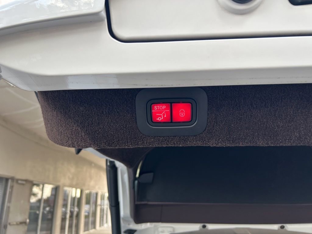 2021 Aston Martin DBX