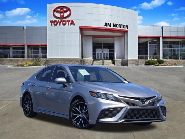 Used 2024 Toyota Camry SE