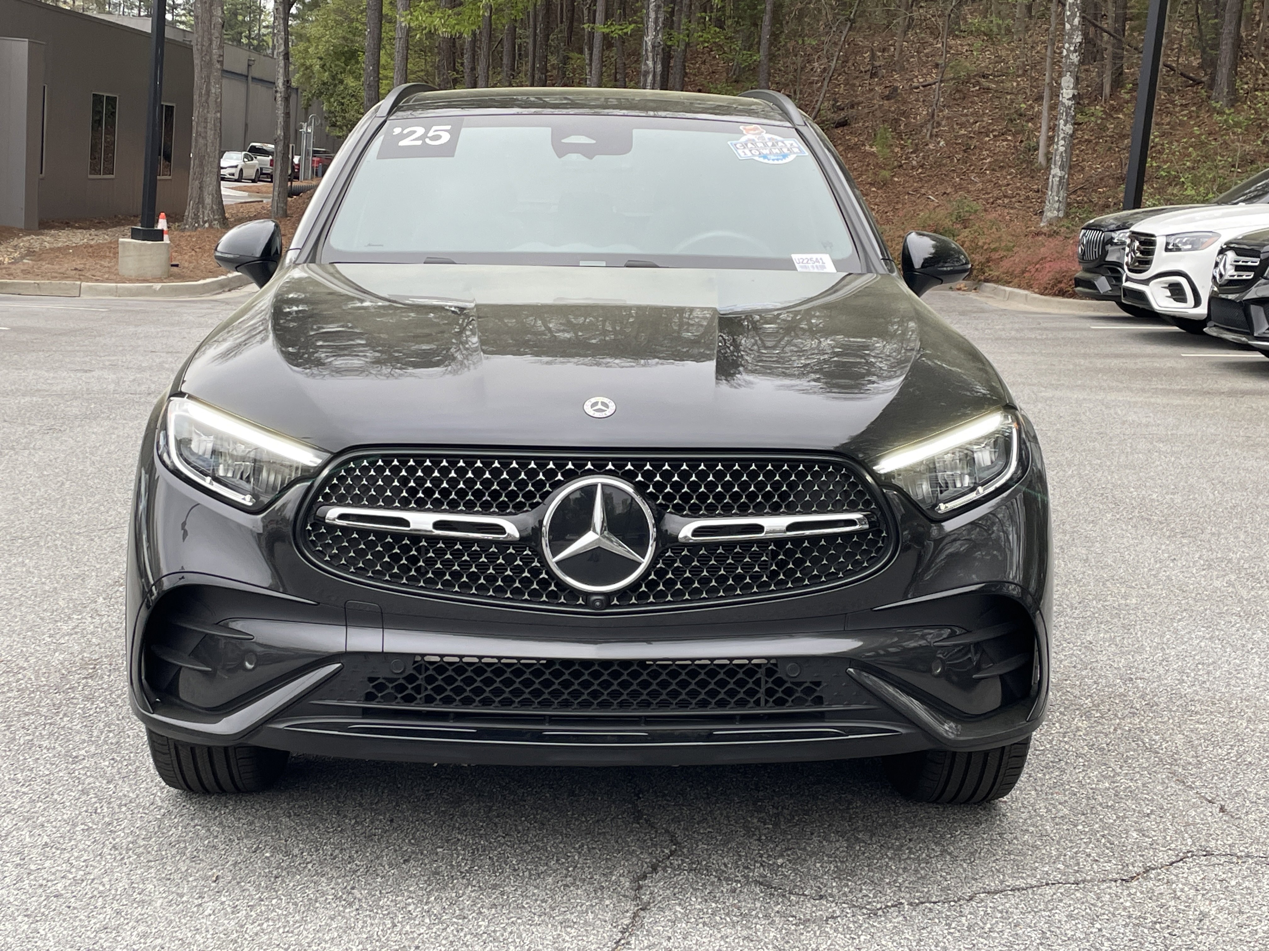 2025 Mercedes-Benz GLC 300