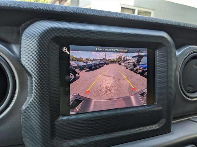 2023 Jeep Gladiator Sport