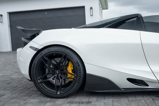 Used 2020 McLaren 720S Performance photo 10
