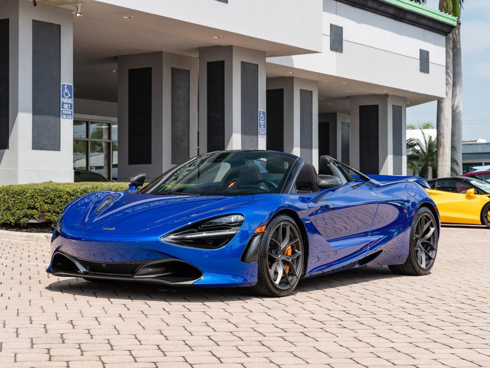 Used 2020 McLaren 720S Luxury photo 21
