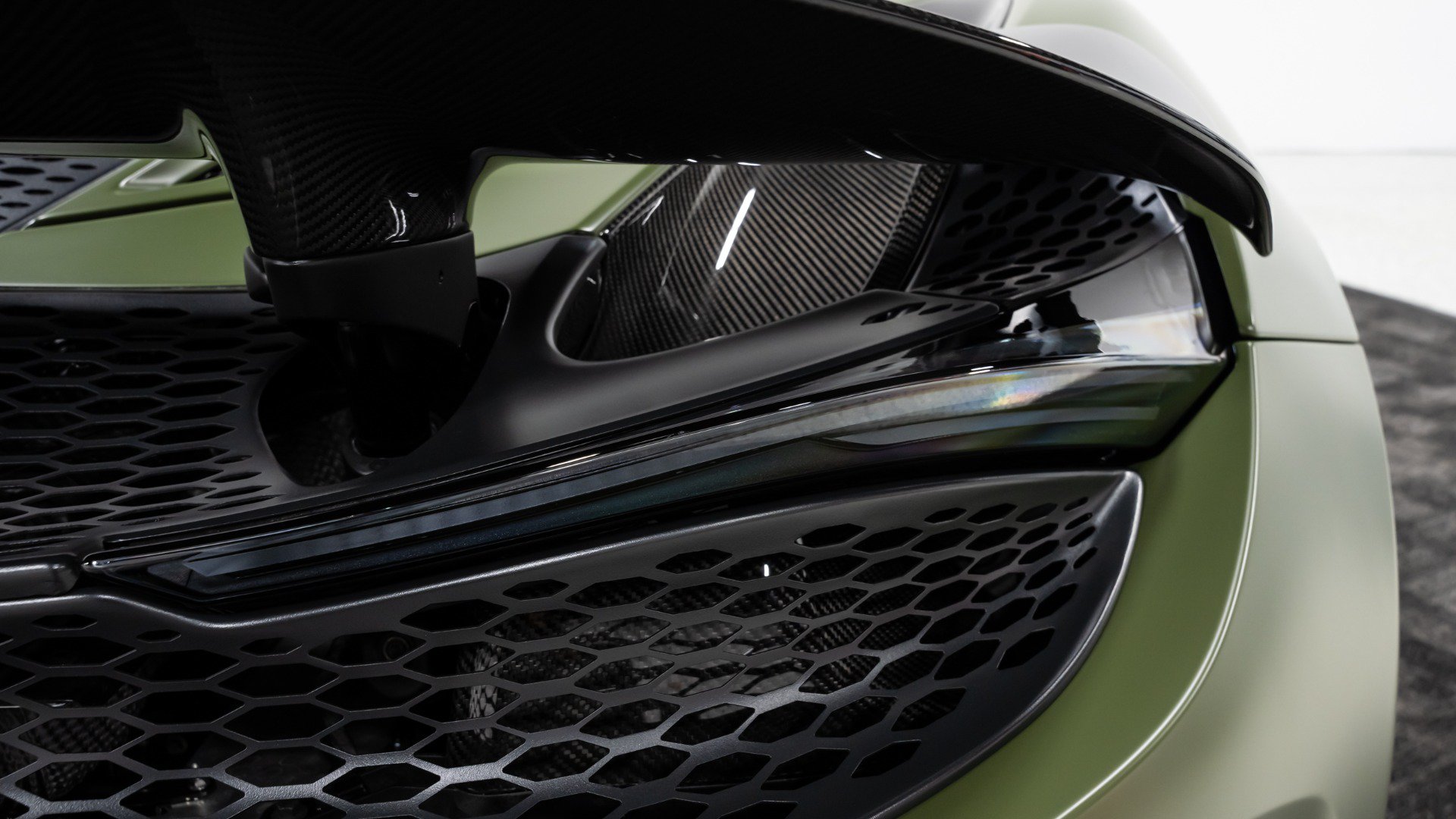 Used 2026 McLaren 750S Spider photo 35