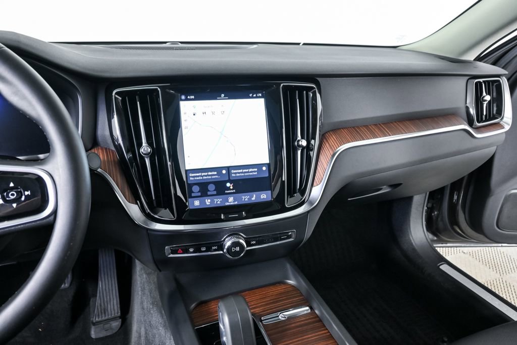 2025 Volvo S60 B5 Plus