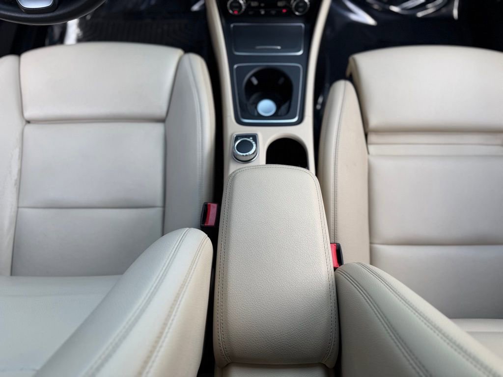 2017 Mercedes-Benz CLA 250