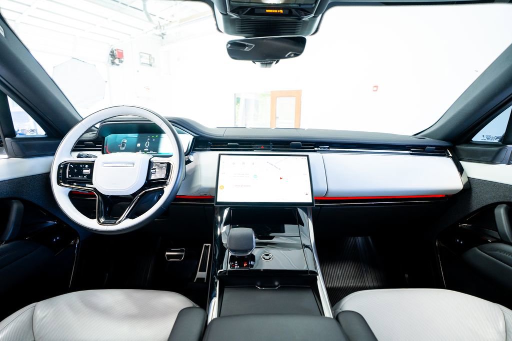 2025 Land Rover Range Rover Sport Dynamic SE