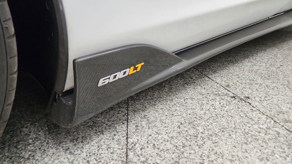 Used 2019 McLaren 600LT photo 16