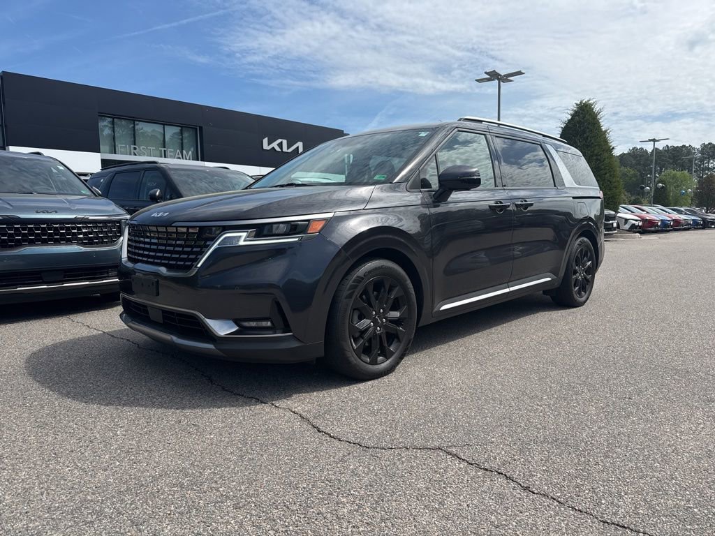 Used 2024 Kia Carnival SX