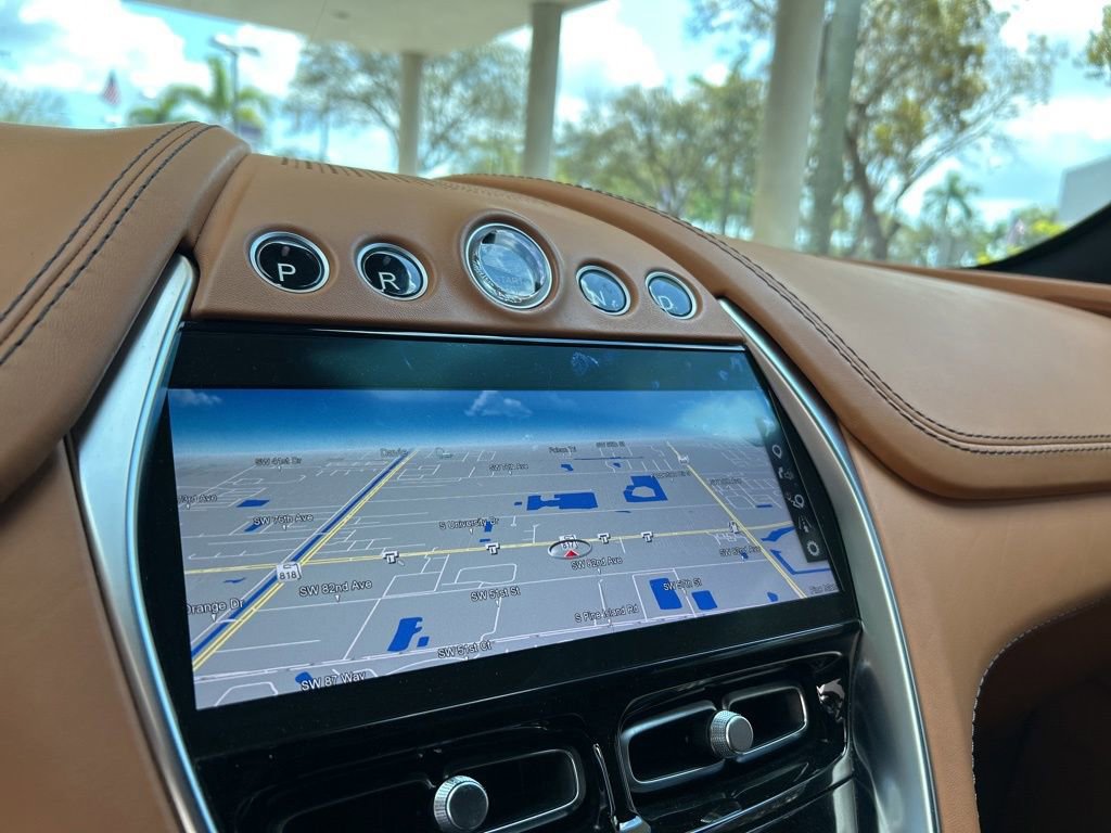 2023 Aston Martin DBX