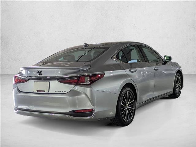 2025 Lexus ES 300h