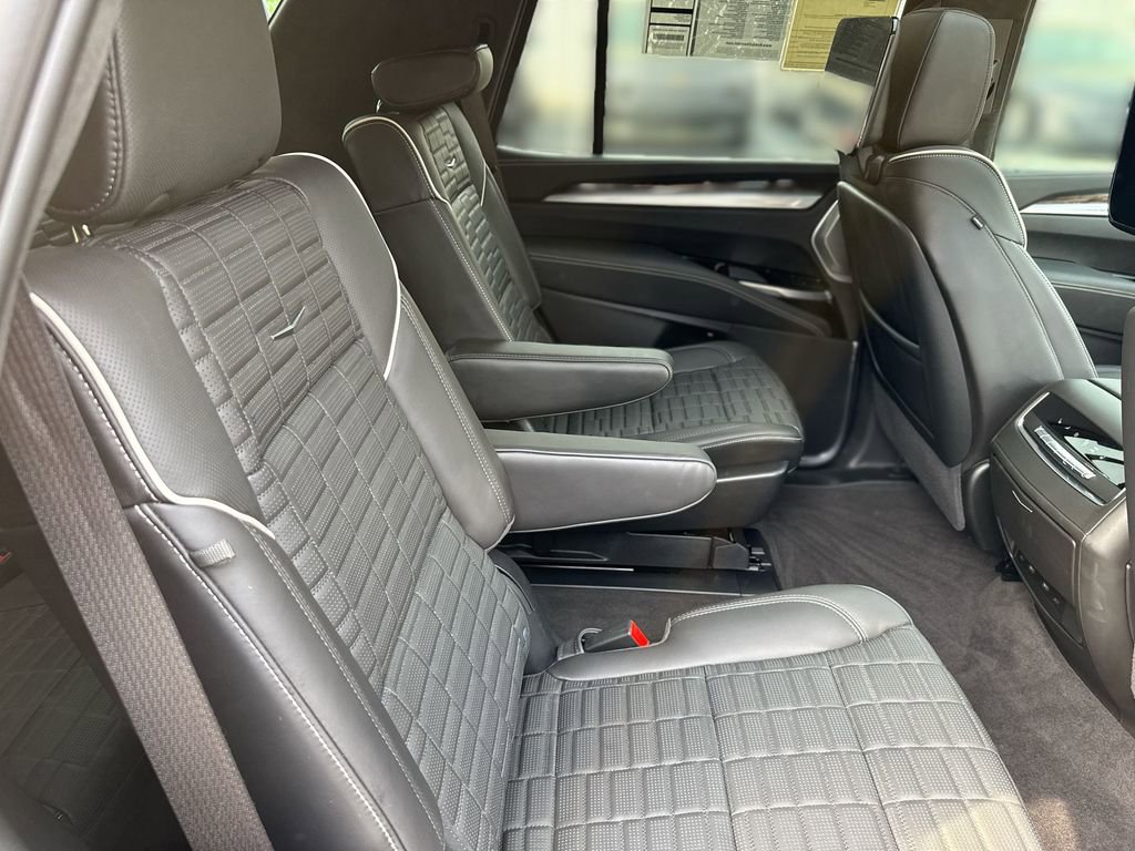 2025 Cadillac Escalade Premium Luxury Platinum