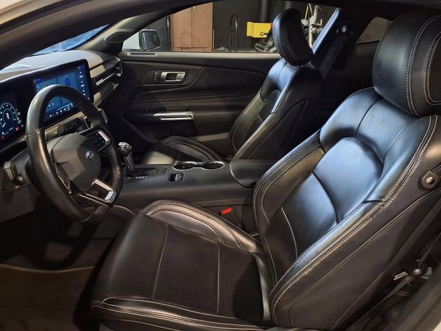 2024 Ford Mustang Premium