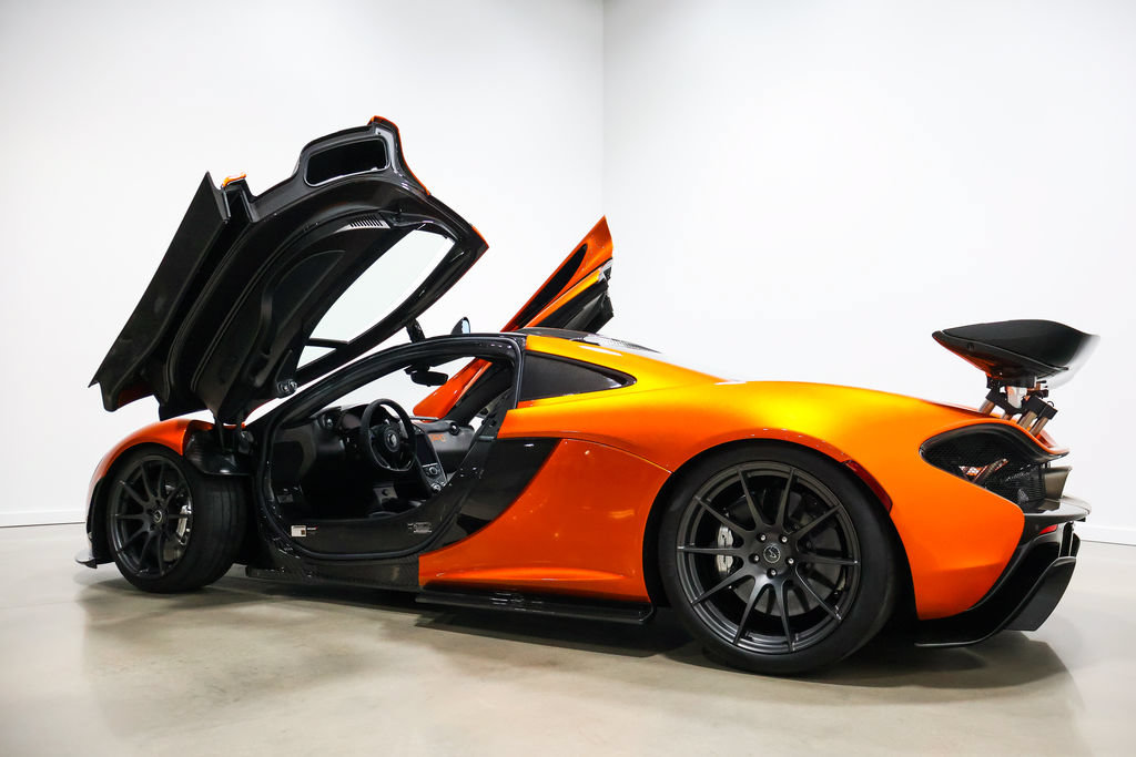 Used 2014 McLaren P1 photo 11