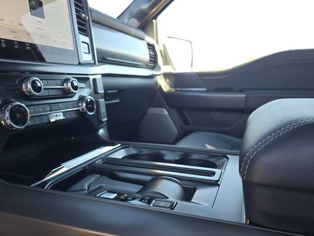 2025 Ford F150 Lariat