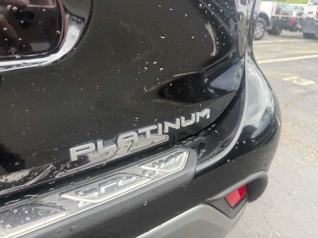 2025 Toyota Highlander Platinum