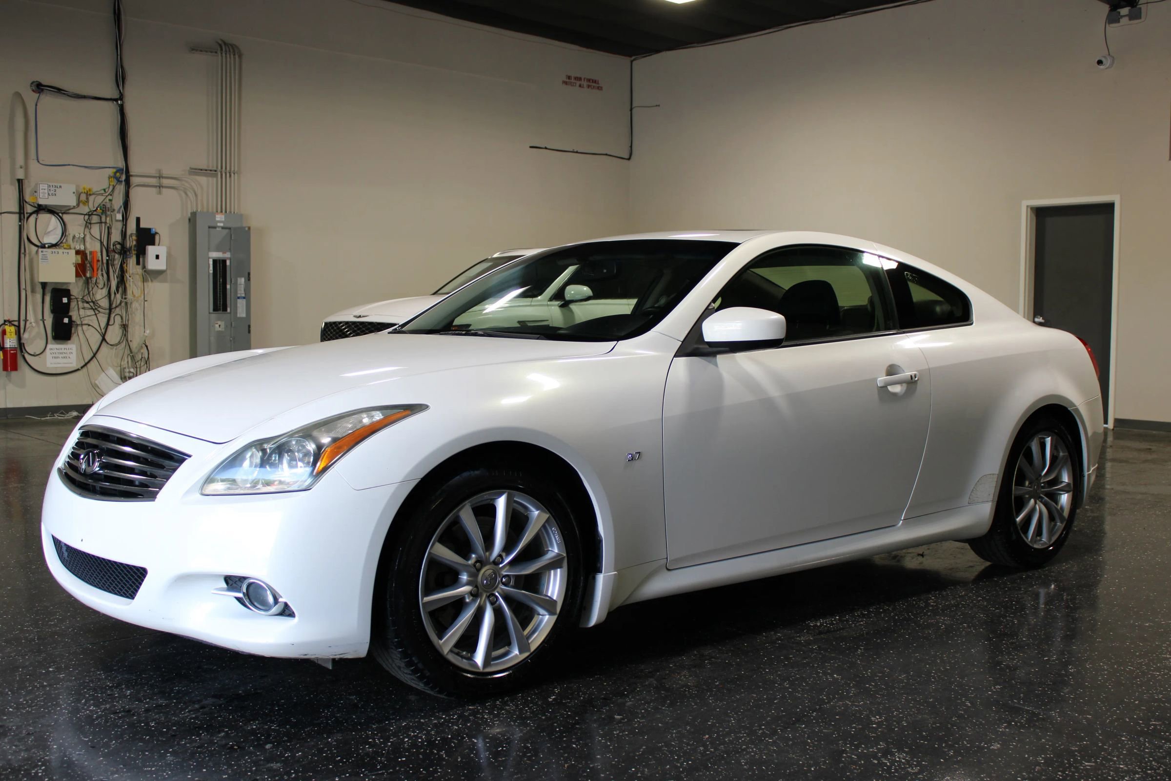 2014 INFINITI Q60 Journey