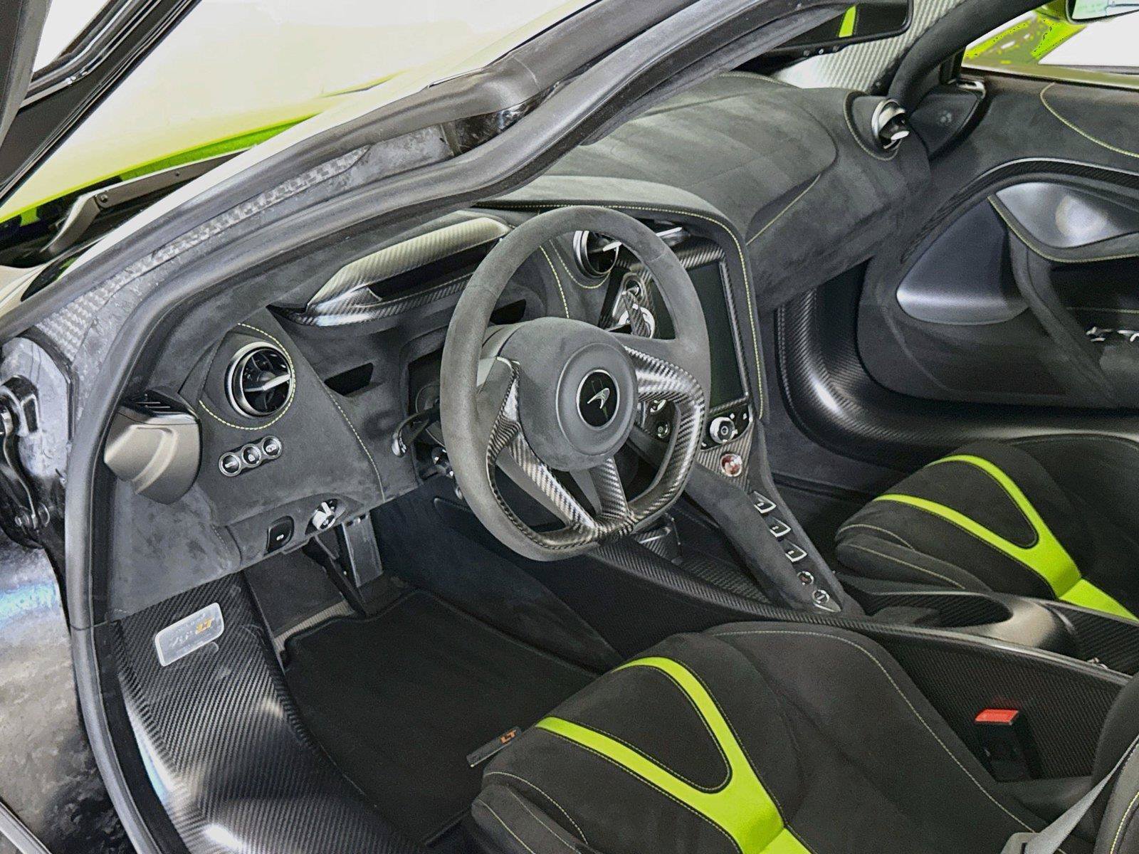 Used 2021 McLaren 765LT photo 12