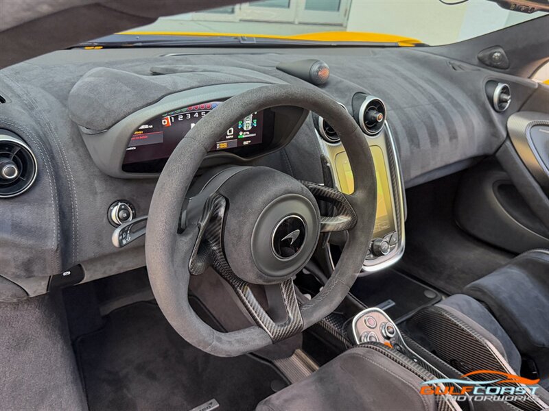 Used 2019 McLaren 600LT photo 30