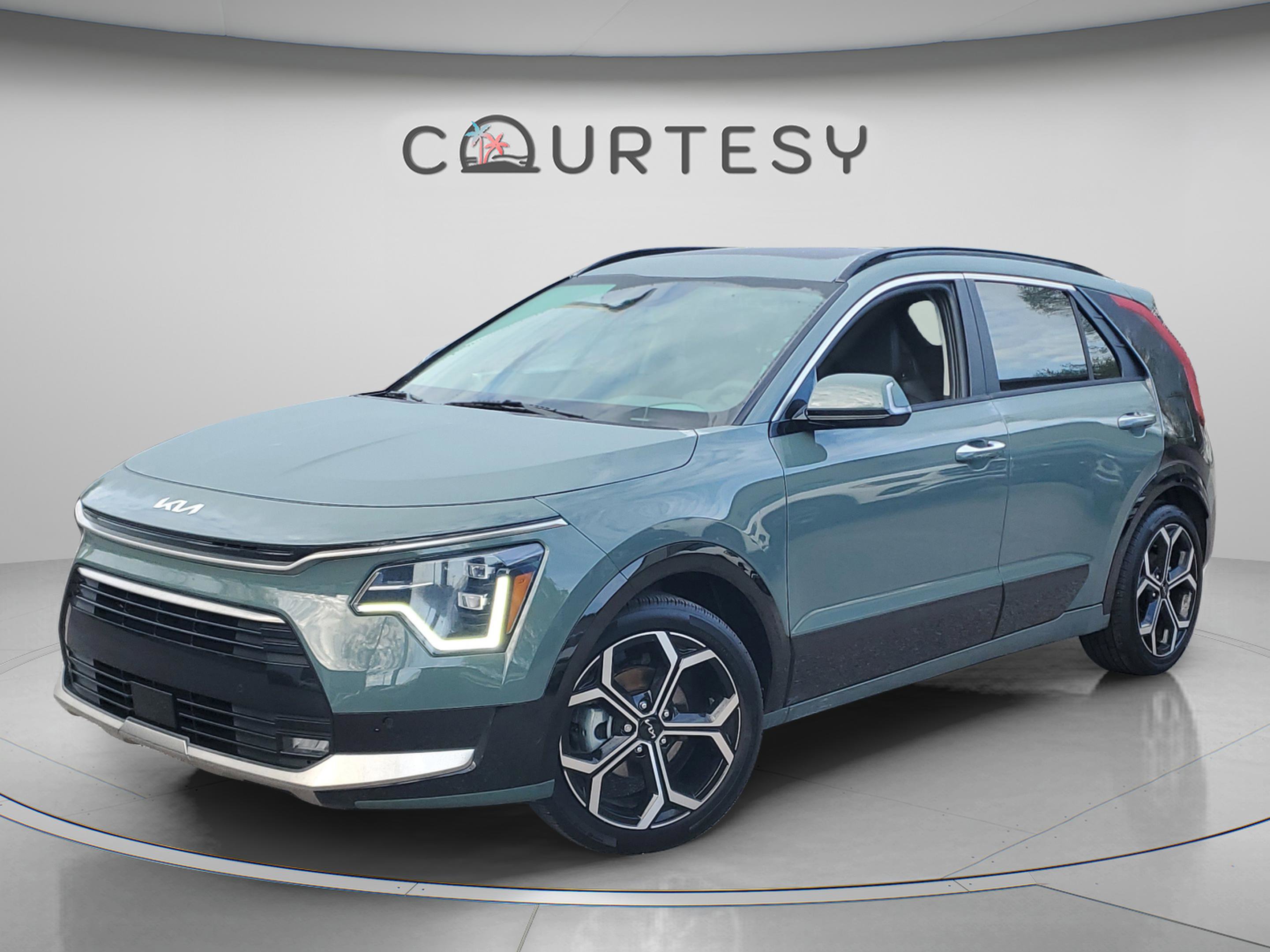 Certified 2024 Kia Niro SX Touring