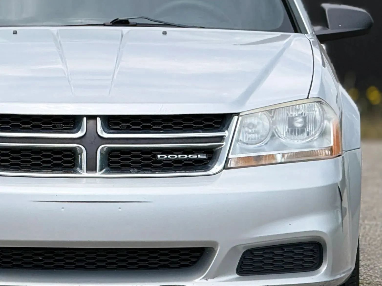 2012 Dodge Avenger SE