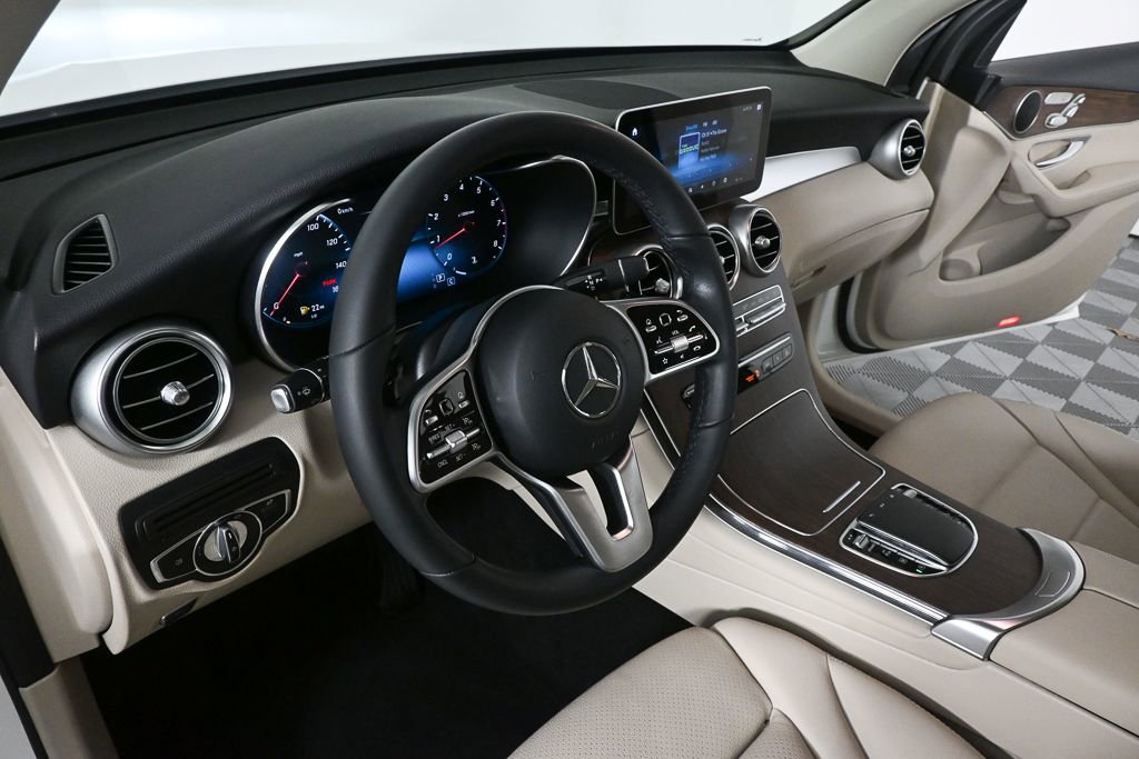 2022 Mercedes-Benz GLC 300