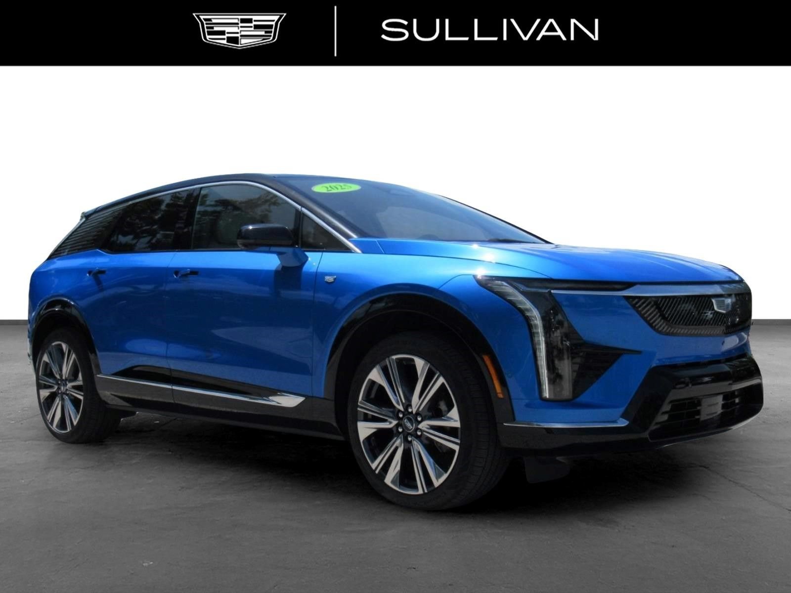 Certified 2025 Cadillac Optiq Luxury 2