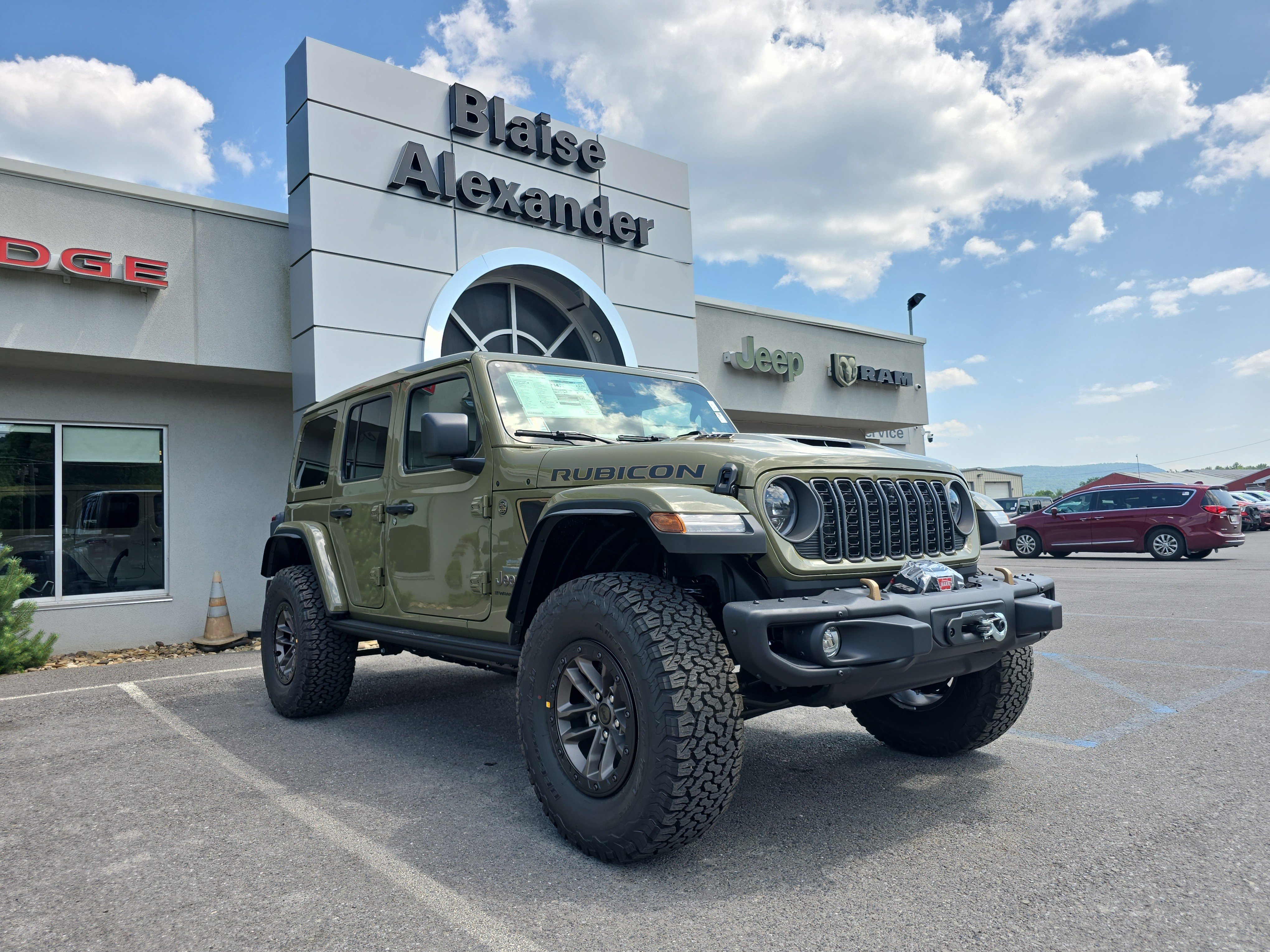 New 2025 Jeep Wrangler Unlimited Rubicon 392