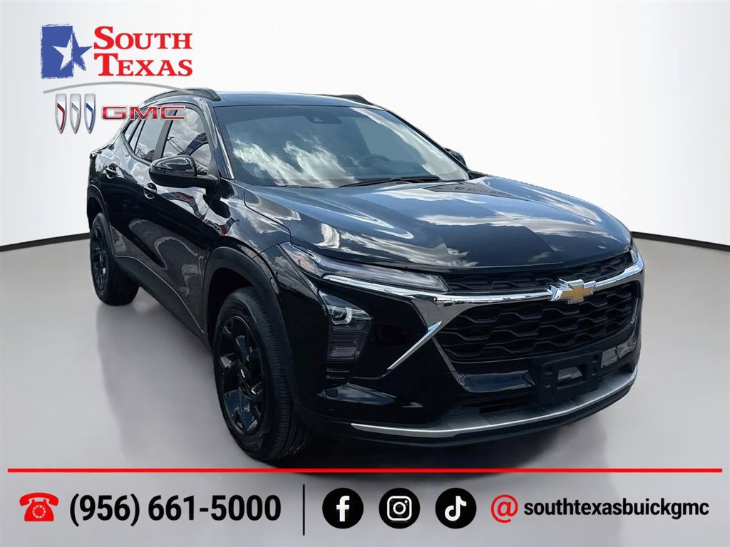 Used 2025 Chevrolet Trax LT w/ Driver Confidence Package
