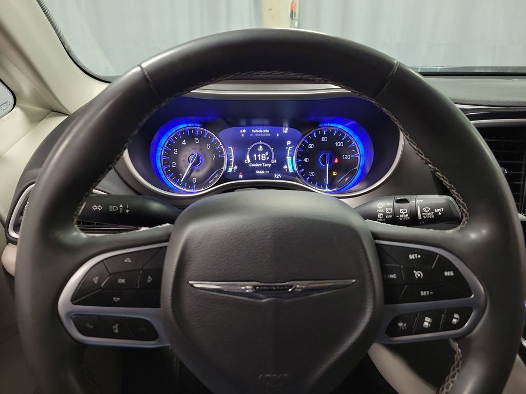 2023 Chrysler Pacifica Touring-L