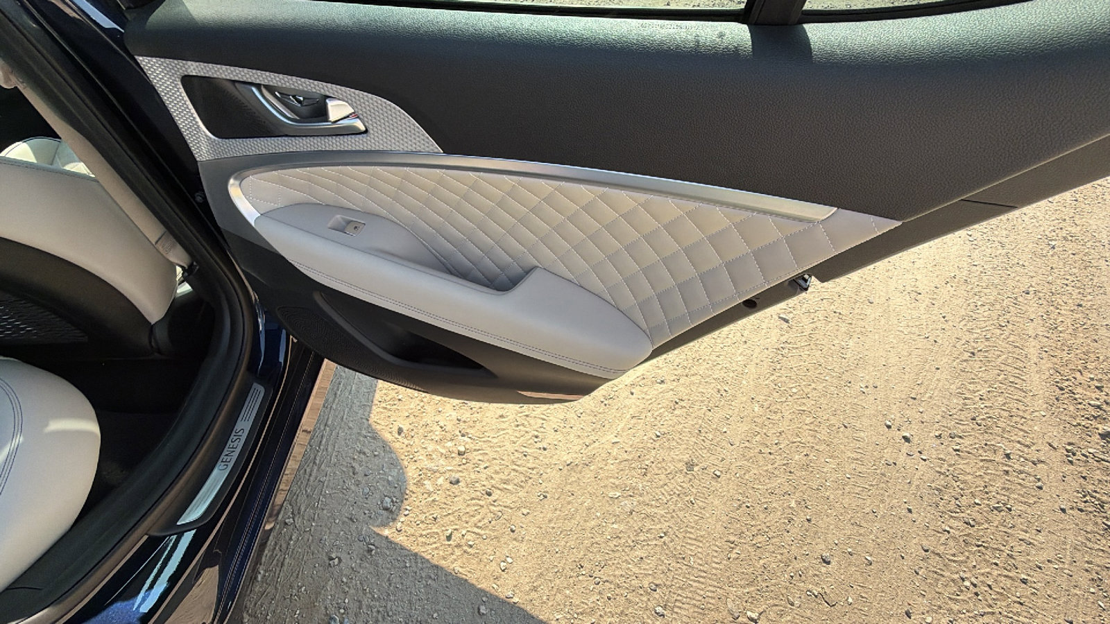 2023 Genesis G70 3.3T