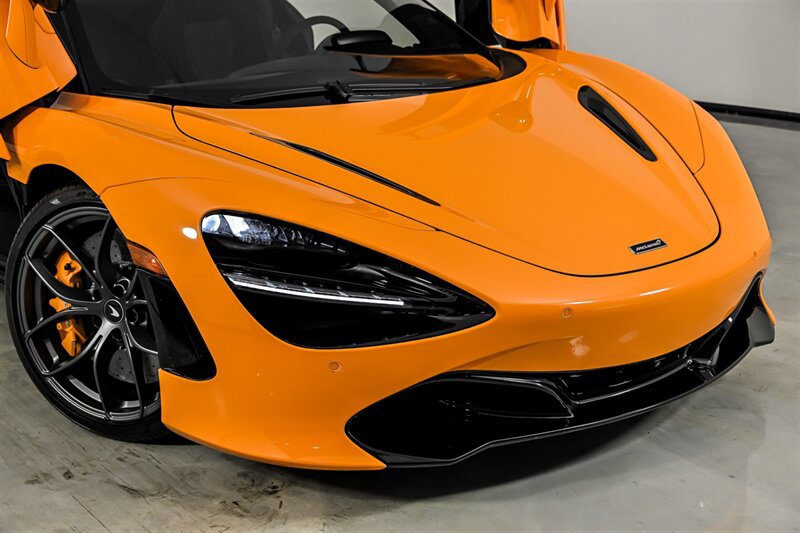 Used 2023 McLaren 720S Spider 2