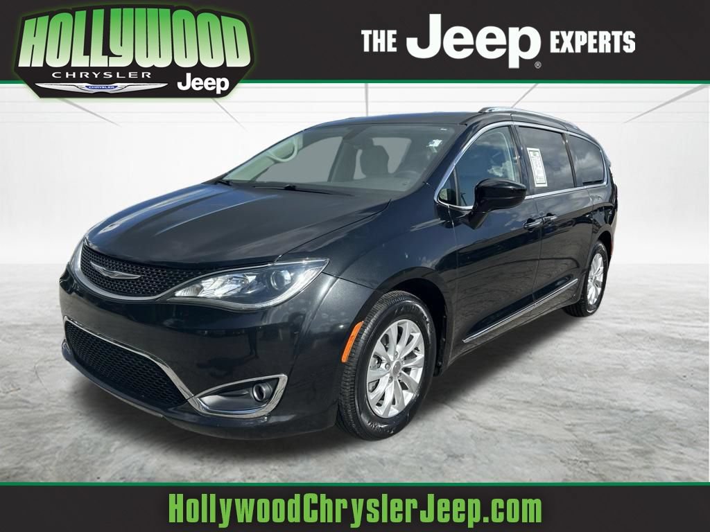 Used 2018 Chrysler Pacifica Touring-L