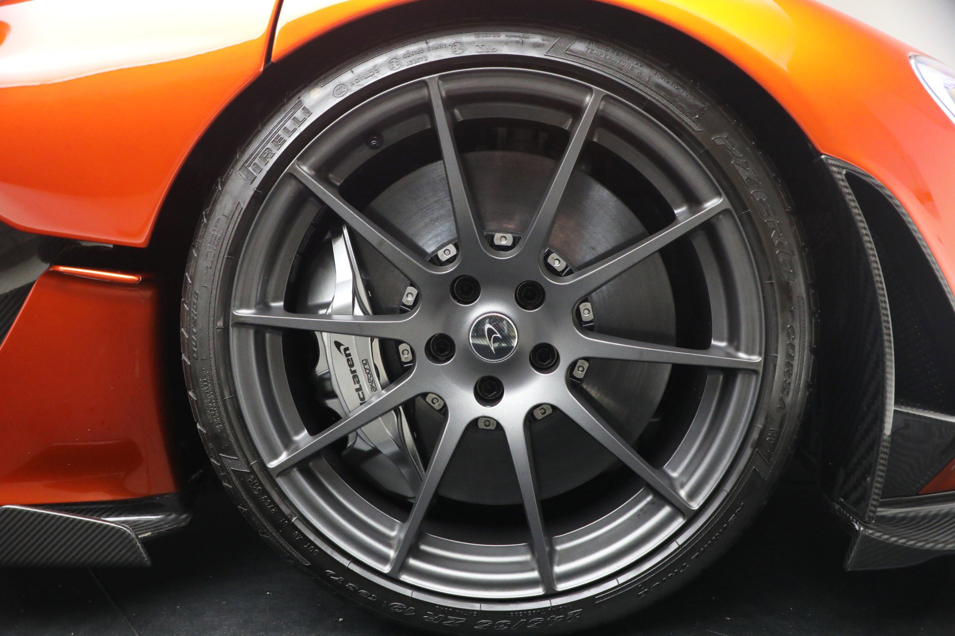 Used 2015 McLaren P1 photo 44