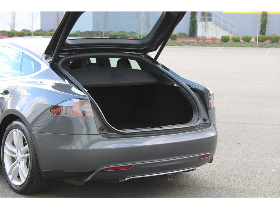 2015 Tesla Model S 85D