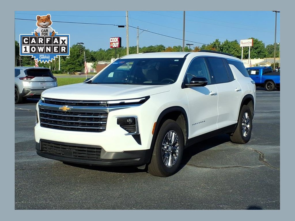 Used 2026 Chevrolet Traverse LT w/ Driver Confidence Package
