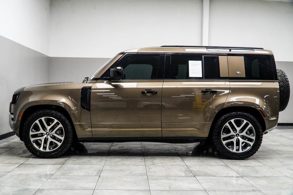 2022 Land Rover Defender 110 XS Edition