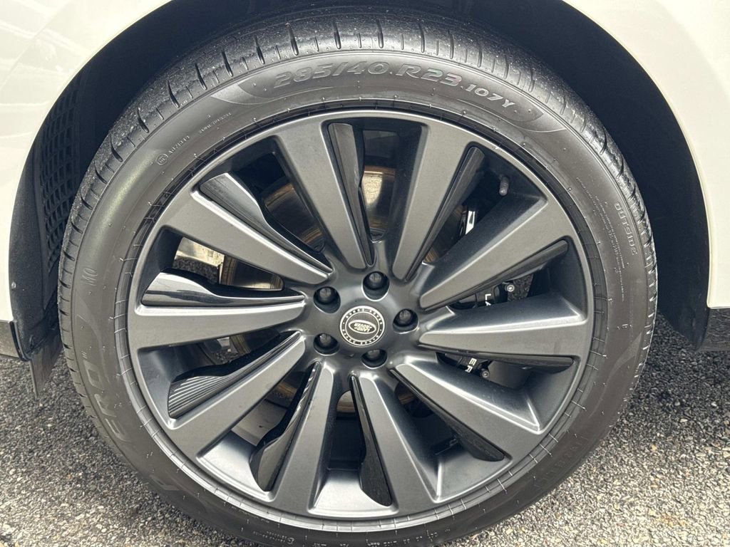 2023 Land Rover Range Rover SV